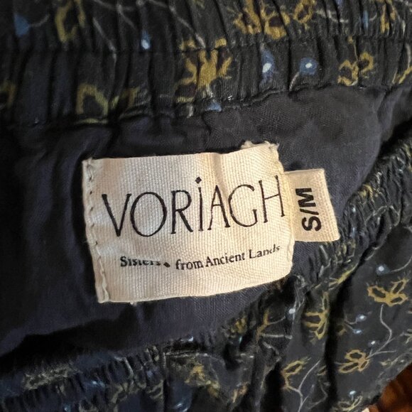 Beautiful Navy Floral Full Cottagecore Skirt in 100% Cotton - Picture 5 of 6